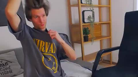 ask me online show from December 5, 8:38 pm