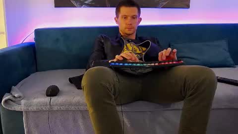 ask me online show from February 6, 9:29 pm