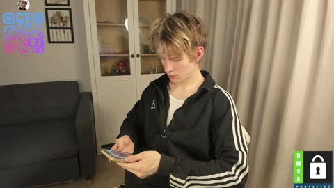 Snapshot of tim_milll chatting on March 30, 7:59 pm Tim online show from March 30, 7:59 pm