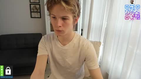 Snapshot of tim_milll chatting on March 31, 10:04 am Tim online show from March 31, 10:04 am