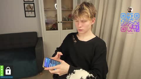 Snapshot of tim_milll chatting on April 12, 8:36 pm Tim online show from April 12, 8:36 pm