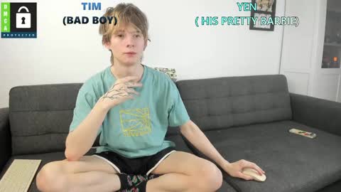 Snapshot of tim_milll chatting on April 18, 9:37 pm Tim online show from April 18, 9:37 pm