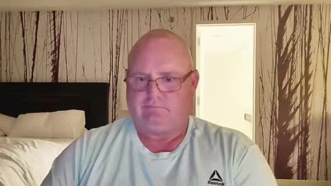 Snapshot of time2unwind033 chatting on September 11, 8:58 am time2unwind033 online show from September 11, 8:58 am