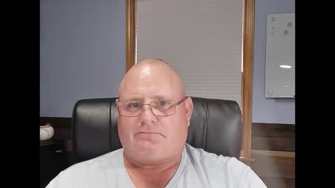 Snapshot of time2unwind033 chatting on September 20, 6:09 pm time2unwind033 online show from September 20, 6:09 pm