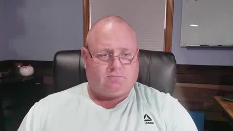 Snapshot of time2unwind033 chatting on September 23, 5:05 pm time2unwind033 online show from September 23, 5:05 pm