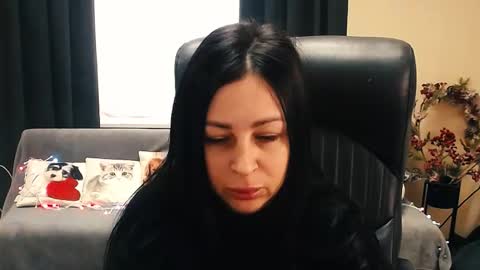 Luisa online show from February 10, 8:40 am