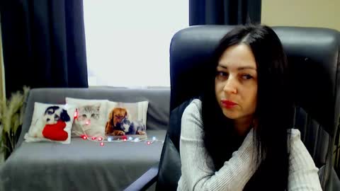 Luisa online show from May 4, 7:48 am