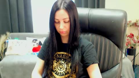 Luisa online show from May 15, 7:48 am