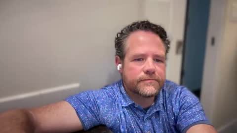 Snapshot of timjcali chatting on November 3, 4:08 pm Tim online show from November 3, 4:08 pm