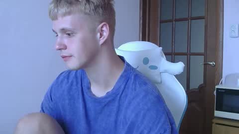 Snapshot of timkinky chatting on September 10, 1:44 pm Tim WhiteS online show from September 10, 1:44 pm