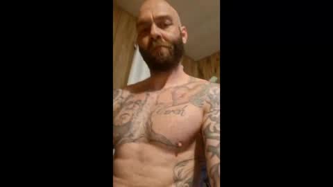 Snapshot of timmybratt chatting on April 6, 12:19 am Timmybratt online show from April 6, 12:19 am