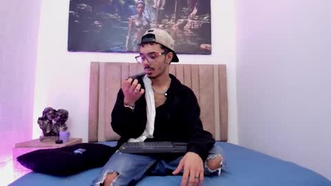 Evans  online show from December 23, 4:10 am