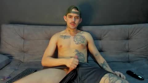Snapshot of timothy_eliot chatting on April 14, 5:24 am wanna play bareback uncut colombian couple new twink bbk online show from April 14, 5:24 am