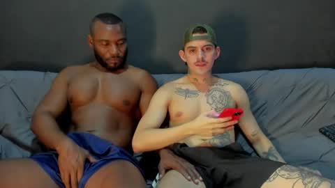Snapshot of timothy_eliot chatting on April 17, 1:08 am wanna play bareback uncut colombian couple new twink bbk online show from April 17, 1:08 am