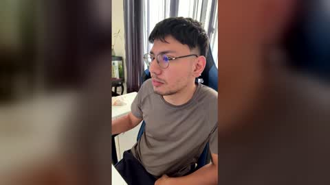 timi  jones online show from April 18, 12:31 pm