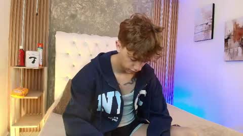 Snapshot of timothy_ross chatting on April 15, 9:04 pm Timothy 21 years old online show from April 15, 9:04 pm