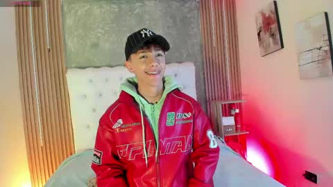 Snapshot of timothy_ross chatting on April 29, 6:58 pm Timothy 21 years old online show from April 29, 6:58 pm