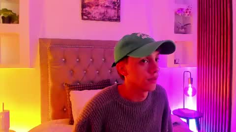 Timothy 21 years old online show from June 28, 4:07 am