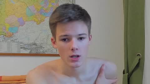 Snapshot of timytwinkboy chatting on December 19, 10:24 am Tim online show from December 19, 10:24 am