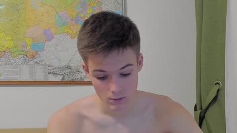 Snapshot of timytwinkboy chatting on January 16, 12:42 pm Tim online show from January 16, 12:42 pm