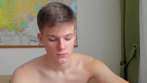 Snapshot of timytwinkboy chatting on February 12, 11:40 am Tim online show from February 12, 11:40 am