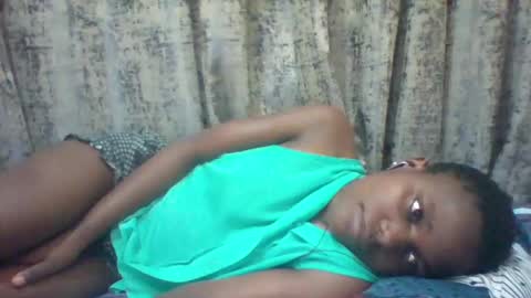 Snapshot of tina2030 chatting on October 3, 4:59 pm christine online show from October 3, 4:59 pm