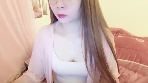 Snapshot of tina8386 chatting on April 3, 12:36 pm Tina online show from April 3, 12:36 pm