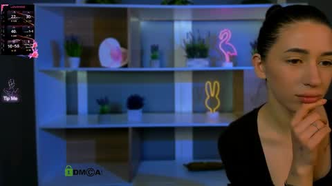 tina_golden online show from April 3, 1:53 pm