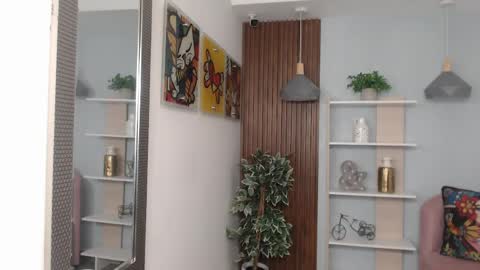 Tiana online show from March 31, 10:59 am