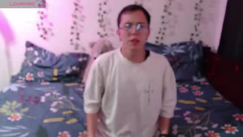 Snapshot of tina_n_charlie chatting on November 9, 12:03 pm Tina N Charlie online show from November 9, 12:03 pm