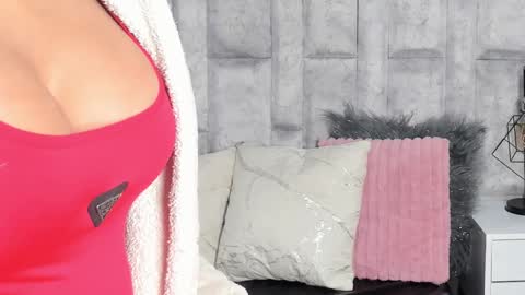 Snapshot of tina_noa chatting on September 19, 11:33 am Tina noa online show from September 19, 11:33 am