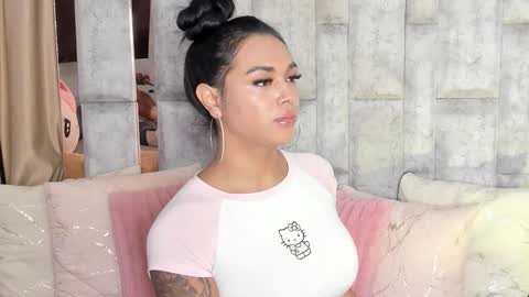 Snapshot of tina_noa chatting on October 1, 11:27 am Tina noa online show from October 1, 11:27 am