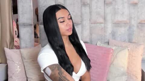 Snapshot of tina_noa chatting on October 3, 11:51 am Tina noa online show from October 3, 11:51 am