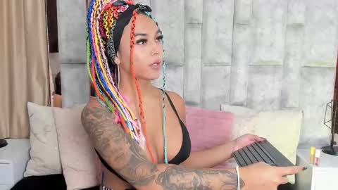 Snapshot of tina_noa chatting on October 9, 11:41 am Tina noa online show from October 9, 11:41 am