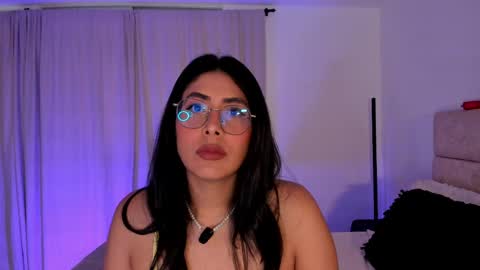 Snapshot of tina_olsen07 chatting on April 26, 10:18 pm tina_olsen07 online show from April 26, 10:18 pm