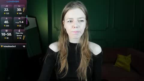 Snapshot of tina_tayllor__ chatting on March 8, 8:34 pm tina_tayllor__ online show from March 8, 8:34 pm