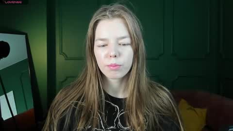 Snapshot of tina_tayllor__ chatting on March 22, 8:45 pm tina_tayllor__ online show from March 22, 8:45 pm