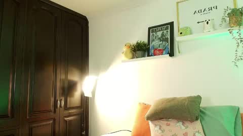 Snapshot of tina_wild_ chatting on March 23, 2:04 am Tina Wild online show from March 23, 2:04 am