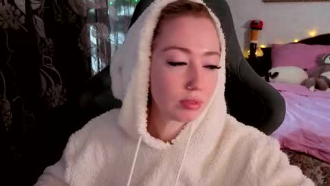 Tina online show from February 12, 4:40 am