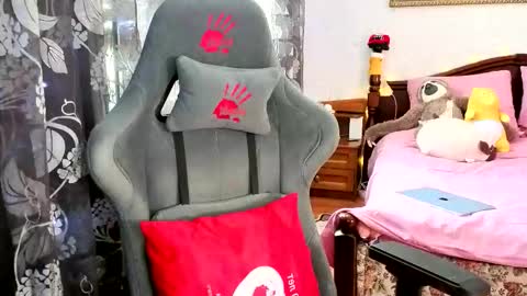 Tina online show from February 20, 6:26 am