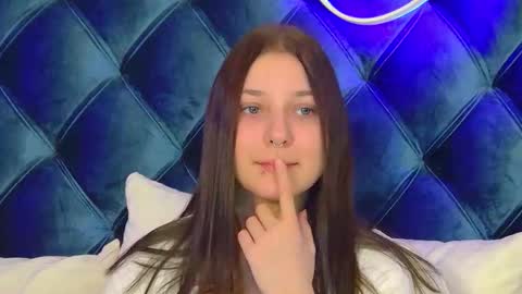 TinaBurton online show from November 20, 4:29 pm