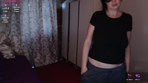 TinaFlower online show from October 18, 2:18 pm