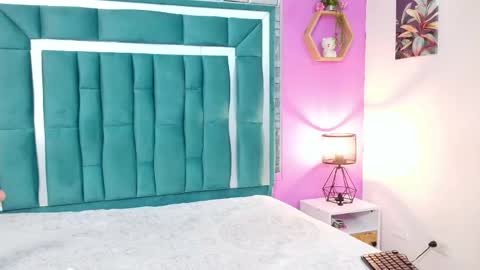 Tina online show from May 23, 1:15 pm