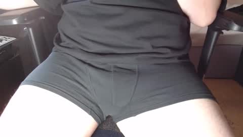 Snapshot of tinas_sklave chatting on November 23, 12:16 pm tinas_sklave online show from November 23, 12:16 pm