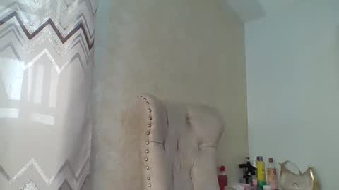 tinashe online show from January 19, 2:10 pm