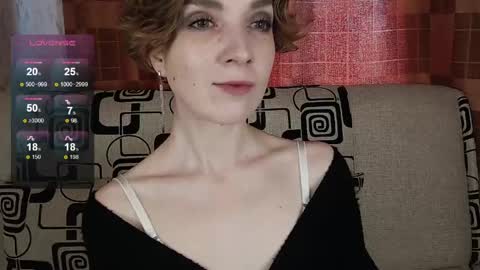 Snapshot of tinawincee chatting on April 22, 5:54 am Tina online show from April 22, 5:54 am