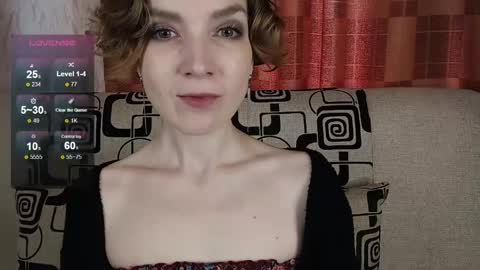 Snapshot of tinawincee chatting on May 17, 5:05 am Tina online show from May 17, 5:05 am