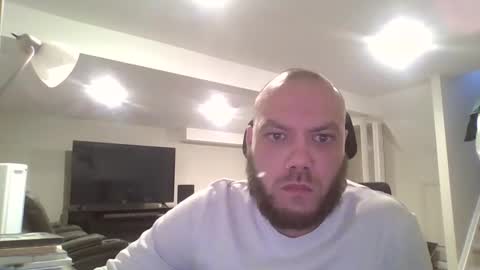 Snapshot of tingpoo chatting on March 30, 10:44 pm BeefnCock online show from March 30, 10:44 pm