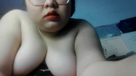 Snapshot of tini_bei chatting on June 9, 4:07 pm tini_bei online show from June 9, 4:07 pm