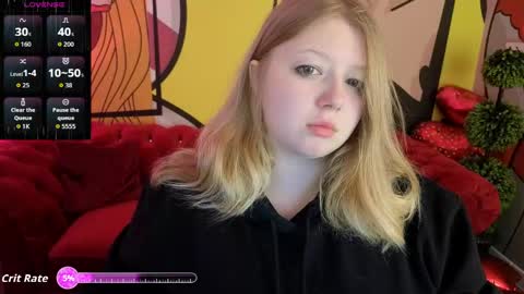 Snapshot of tinkerrbelll chatting on April 25, 7:44 pm TinkerrBelll online show from April 25, 7:44 pm
